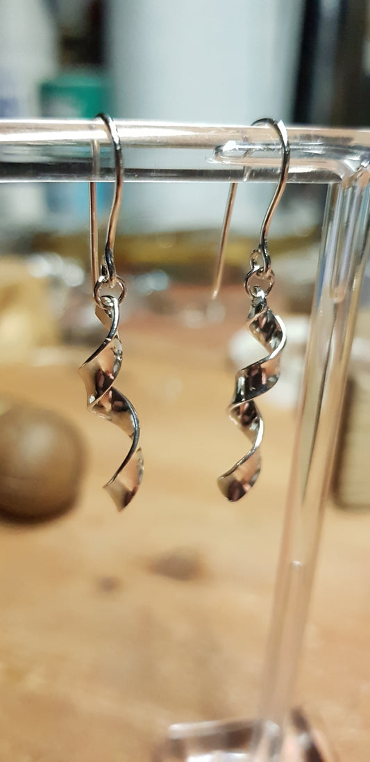 Skerries twist earrings