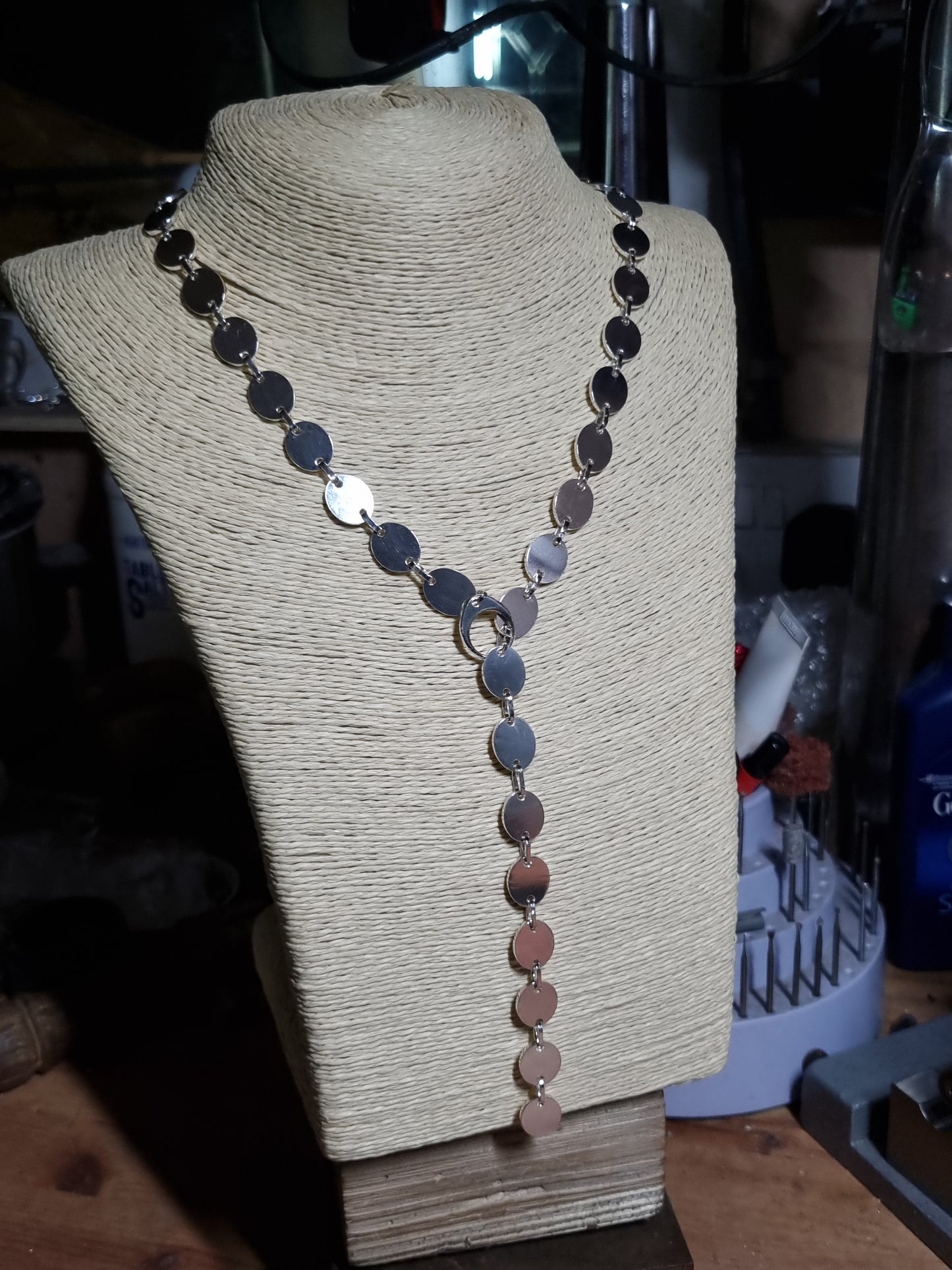 Oval disc necklace