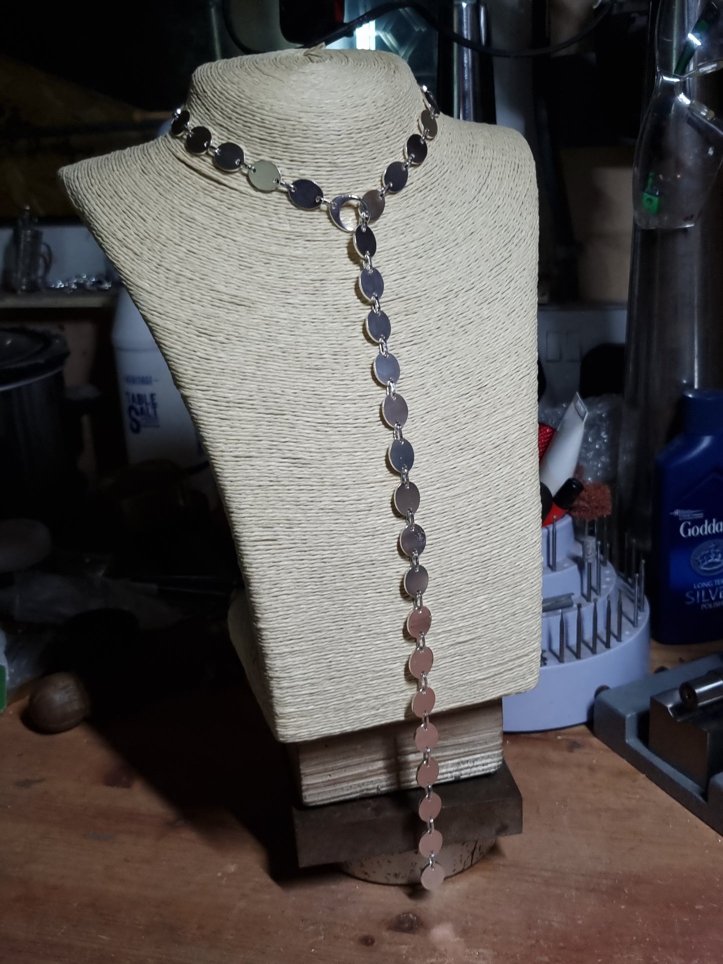 Oval disc necklace